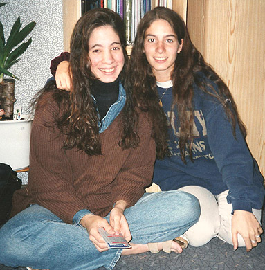 Tchter Yasmin & Nadia, verheiratet und im Arbeitsprozess 		  