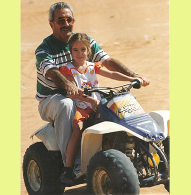 Vicky & Ghazi auf Quad in der saudischen Wste vor 7 Jahren  		  